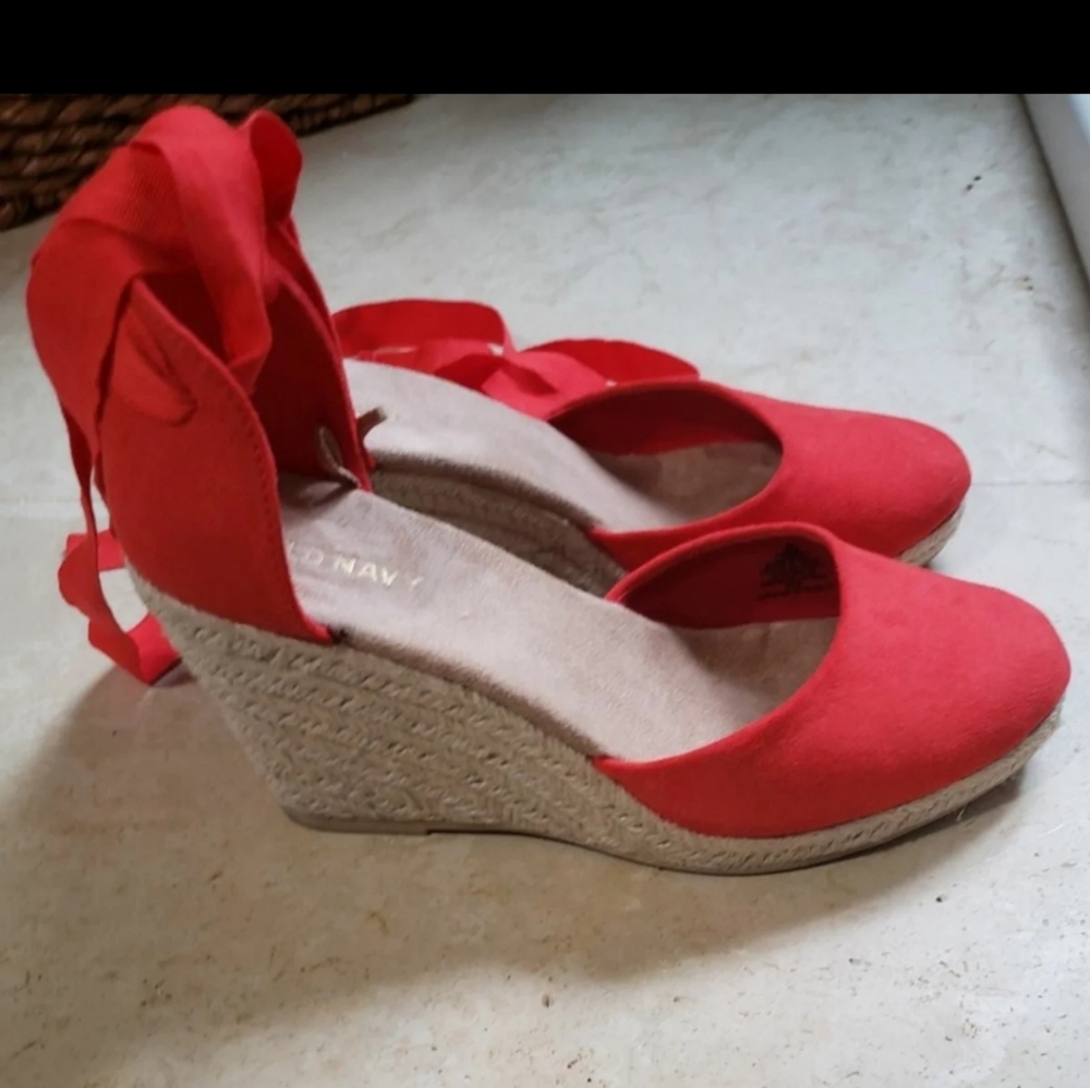 Old navy- espredrille edge sandlas nwot